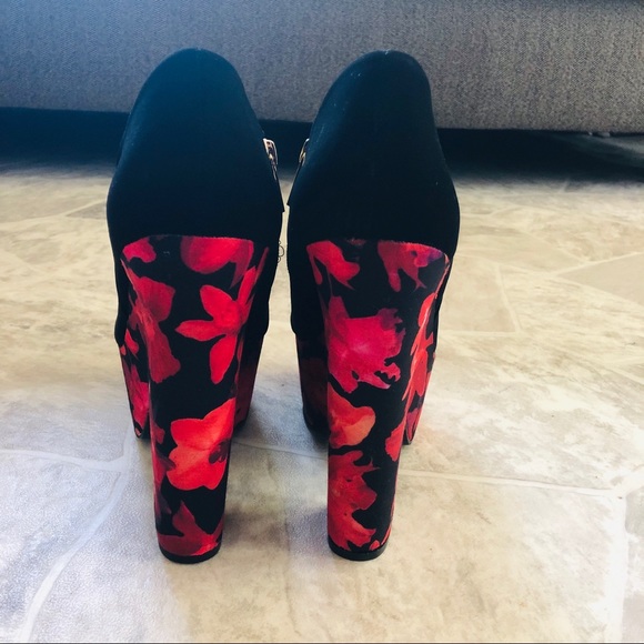 NWOT floral platform heels size 7.5 last one - Picture 3 of 8